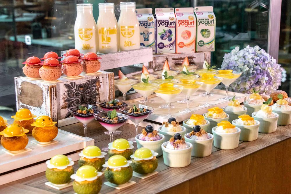 Discover an ICONIC Smile moment with Kowloon Dairy at Hotel ICON